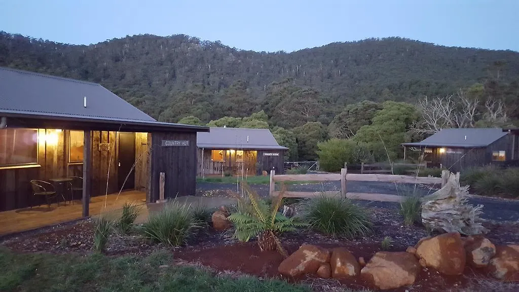 Rustic Hut Bush Retreat-1